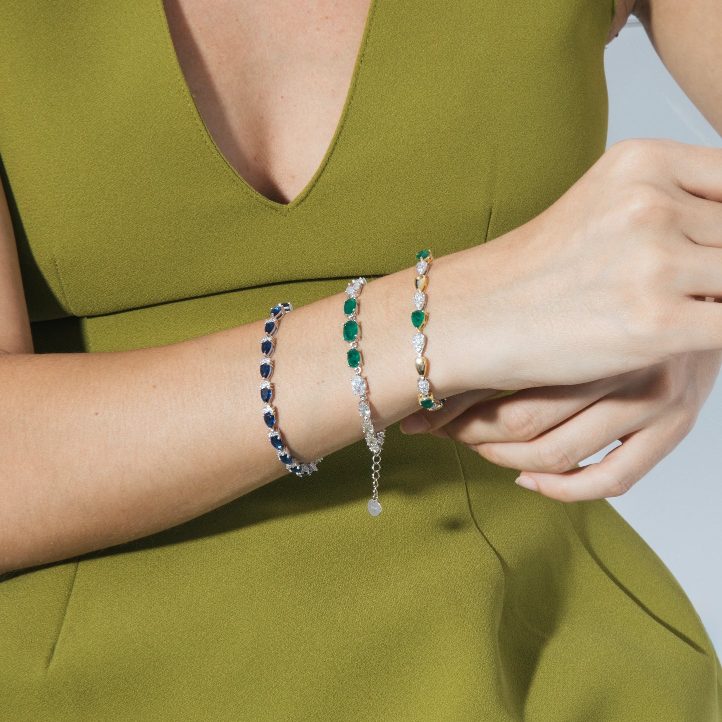 Pulsera de Plata de Ley 925 y Cuarzo Hidrotermal Verde Paraiba acabado en oro amarillo 18k - Udruko