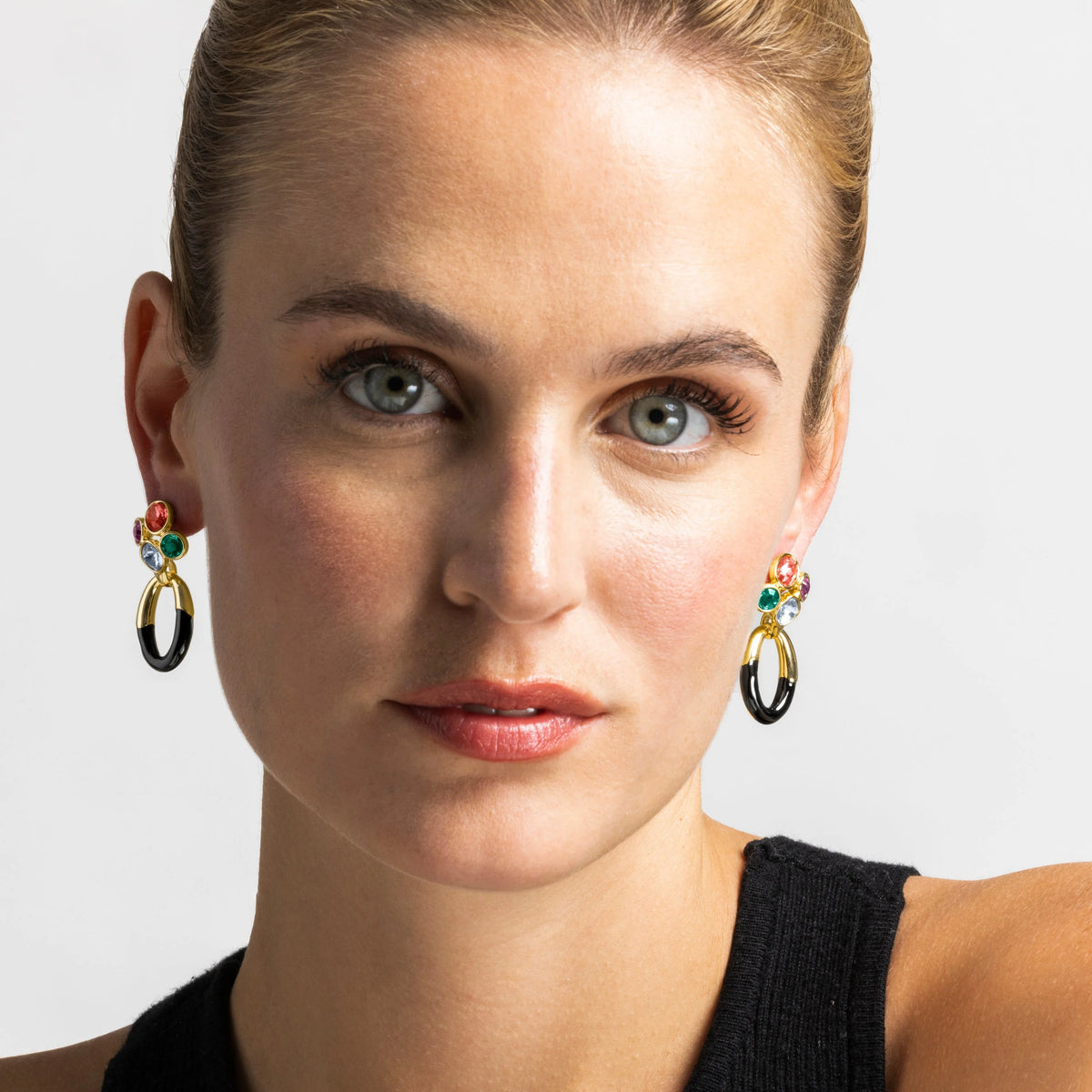 Pendientes con Circonita Multicolor acabado oro 18k - Adba – vista 2