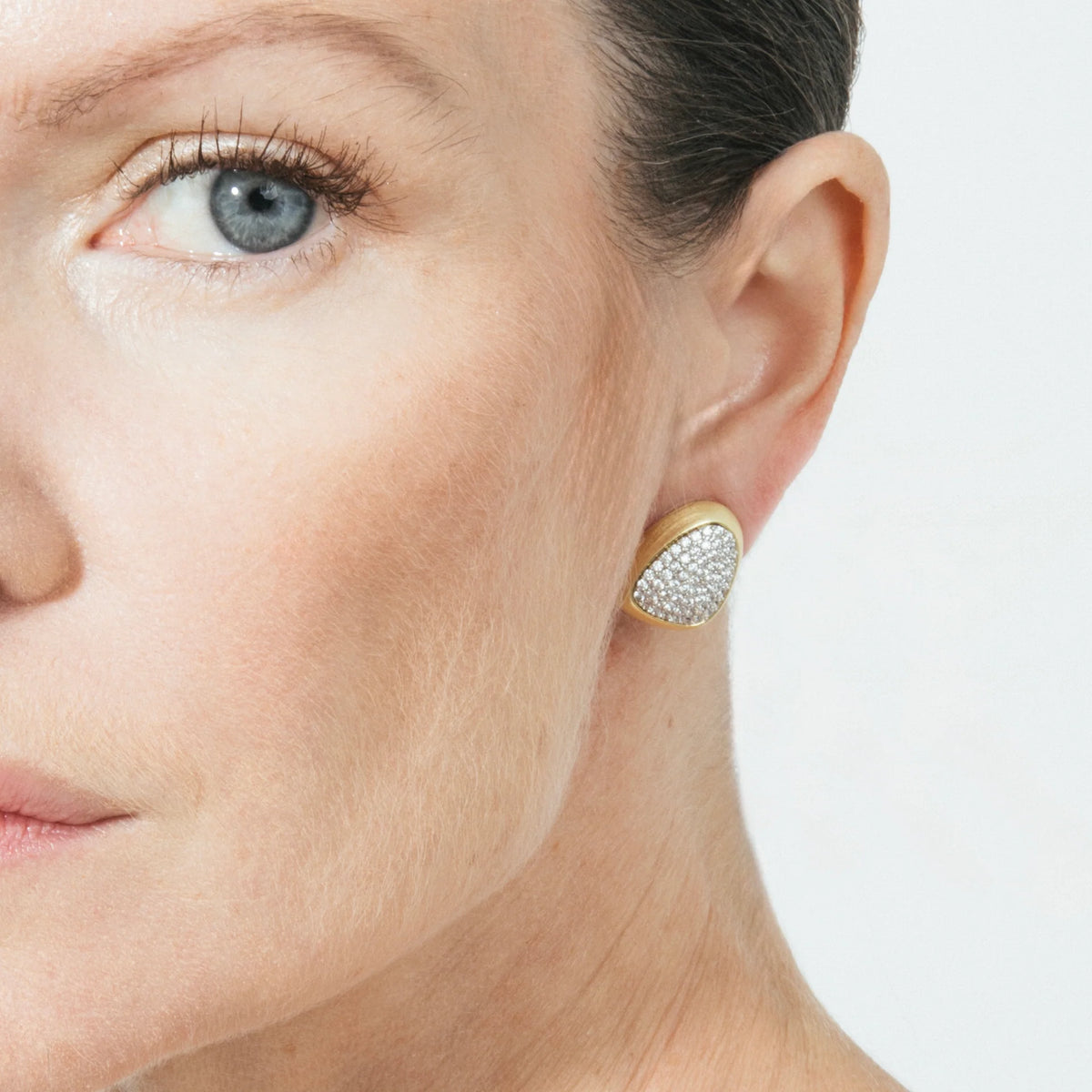 Pendientes de Circonita Brillante acabado en oro amarillo 18k - Mebra – vista 2