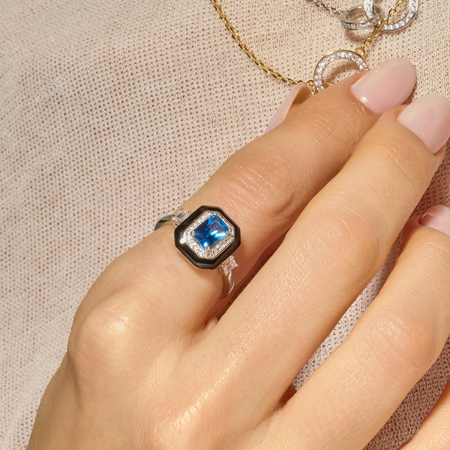 Anillo de Plata de Ley 925 y Lacado Negro acabado rodio - Oiwa