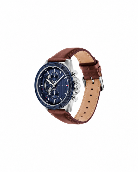 Tommy Hilfiger Clark 1792287 sobre fondo blanco, vista en perspectiva