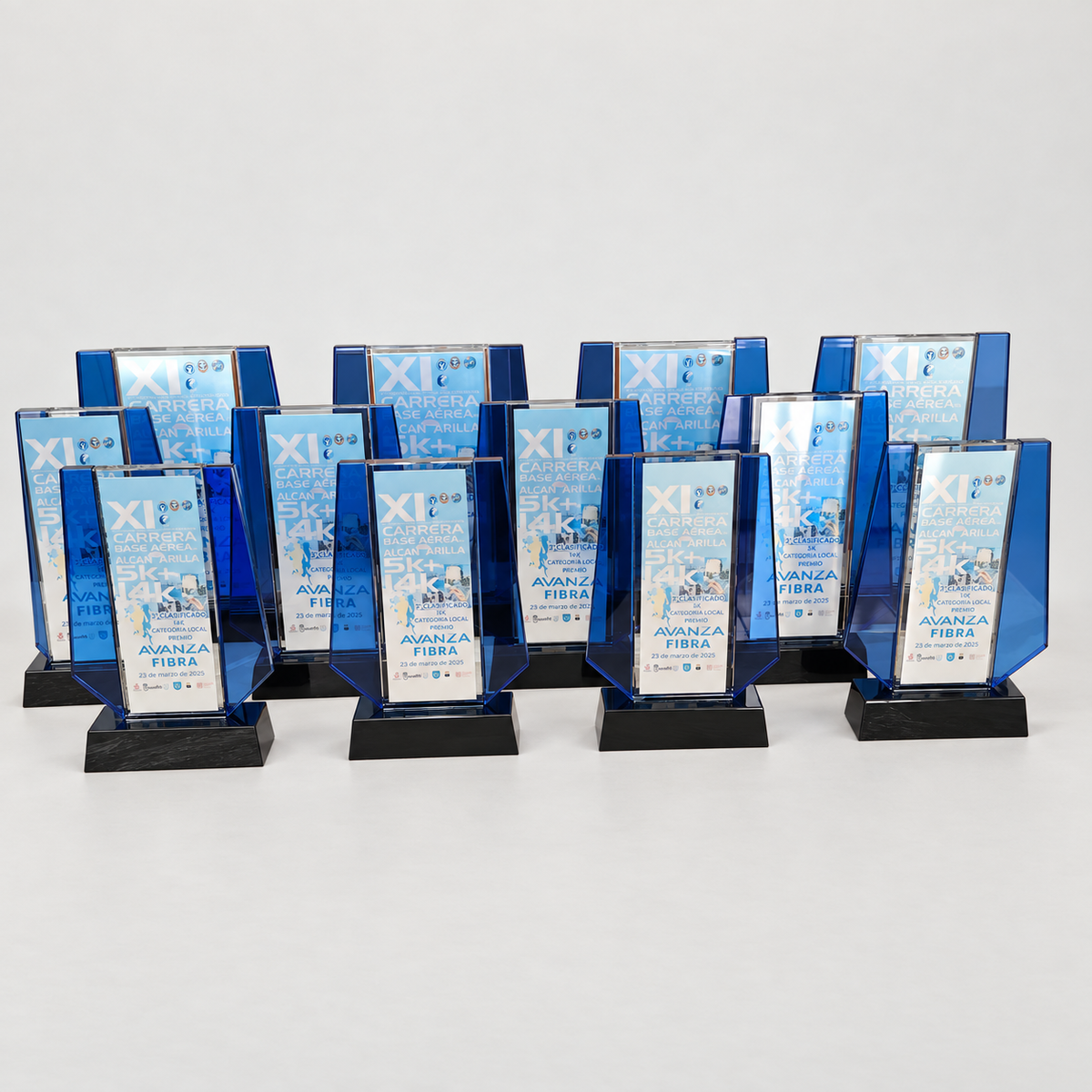 &nbsp;Trofeos realizados para AVANZA FIBRA con motivo de la XI Carrera Base Aérea de Alcantarilla.&nbsp;