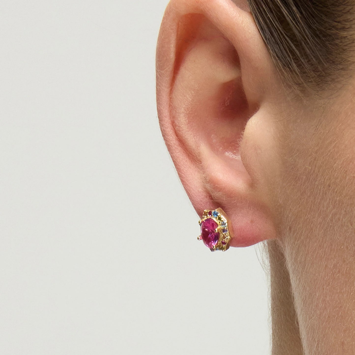 Pendientes de Plata de Ley 925 y Circonita Rubí acabado oro amarillo de 18k - Mezay