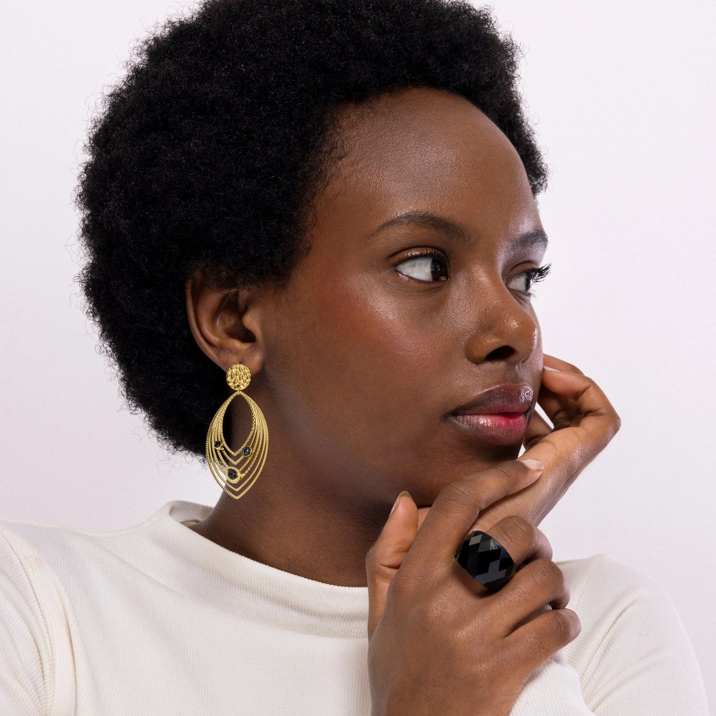 Pendientes de Onix acabados en oro amarillo 18K - Ycoa