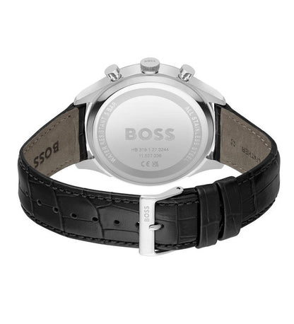 Detalle de la correa de piel negra con textura cocodrilo del reloj Hugo Boss Gregor Chronograph