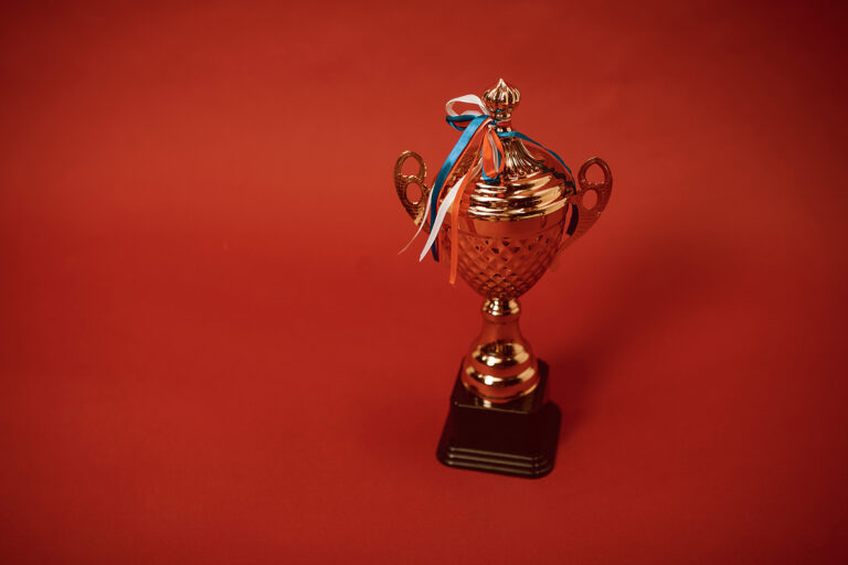 Lee más sobre el artículo The importance of trophies, sports cups, and medals for sports in Alicante and Murcia